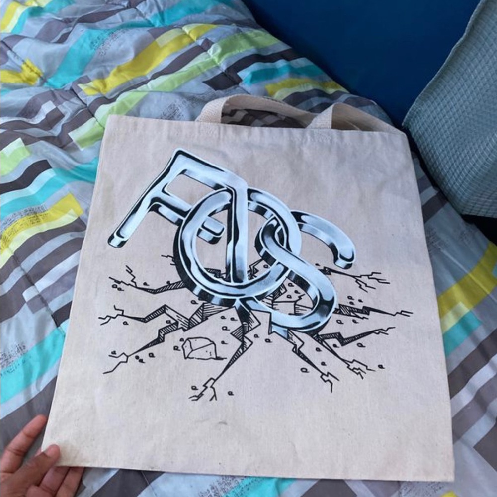 Off-white tote bag